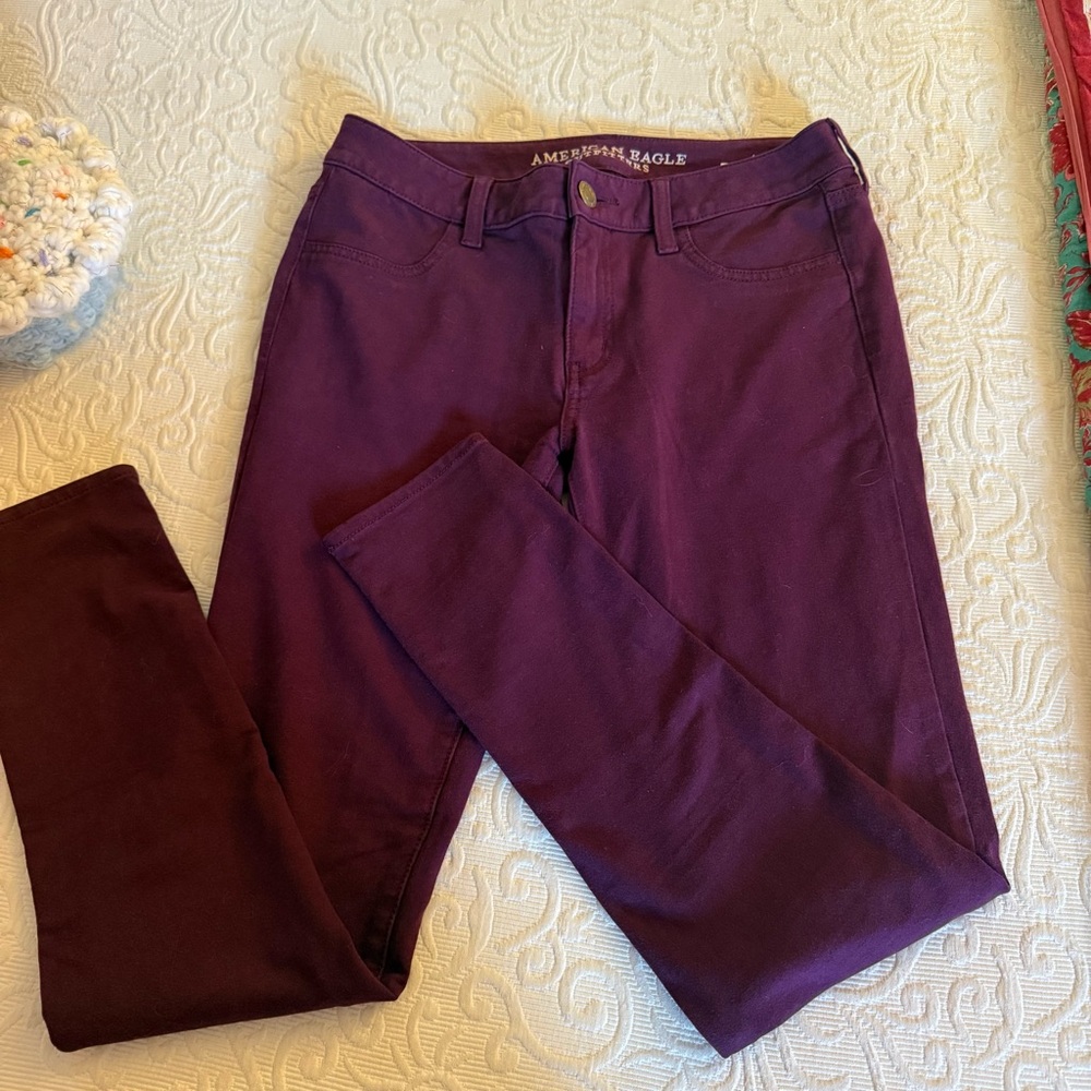 American Eagle Outfitters Women's  Burgundy Jeggings Skinny Jeans Leggings